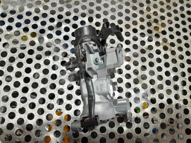 bontott AUDI A3 Gyújtáskapcsoló