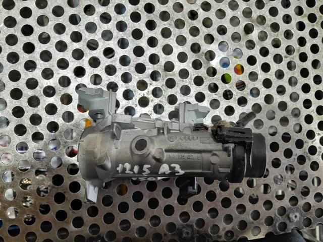 bontott AUDI A3 Gyújtáskapcsoló