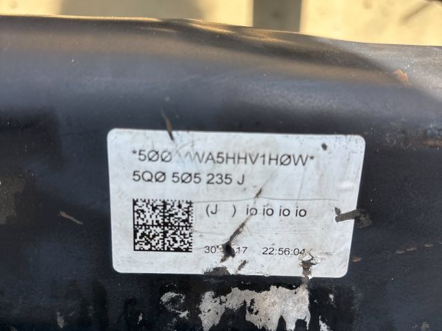 bontott AUDI A3 Hátsó Bölcső