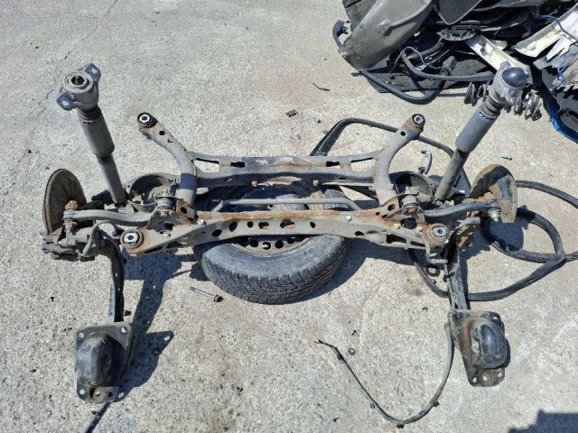 bontott AUDI A3 Hátsó Bölcső