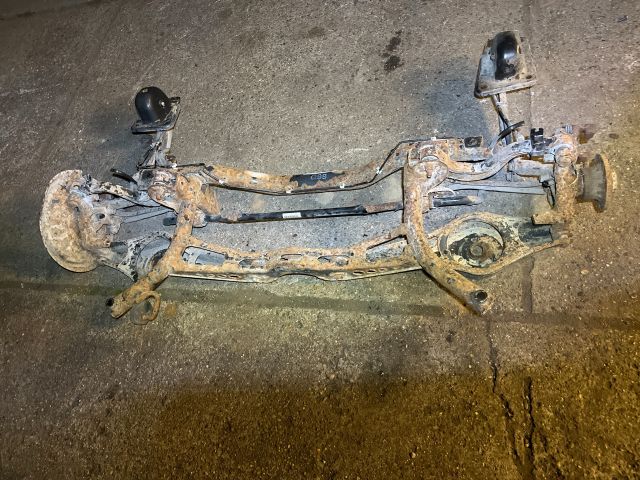 bontott AUDI A3 Hátsó Futómű (Részeivel)