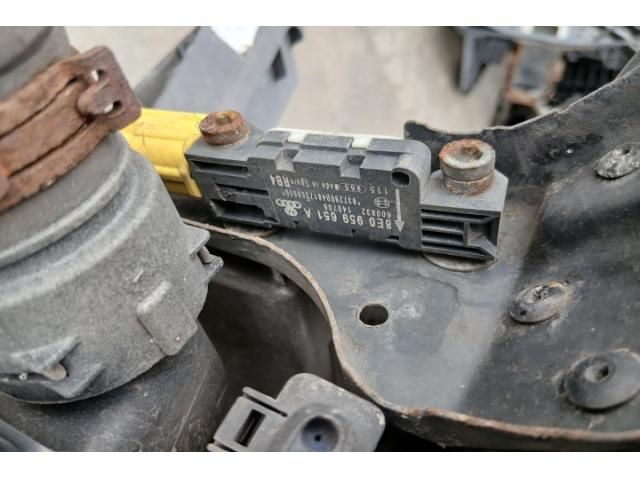 bontott AUDI A3 Homlokfal (Üres lemez)