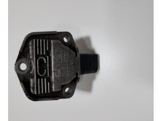 bontott AUDI A3 Jeladó (Magában)