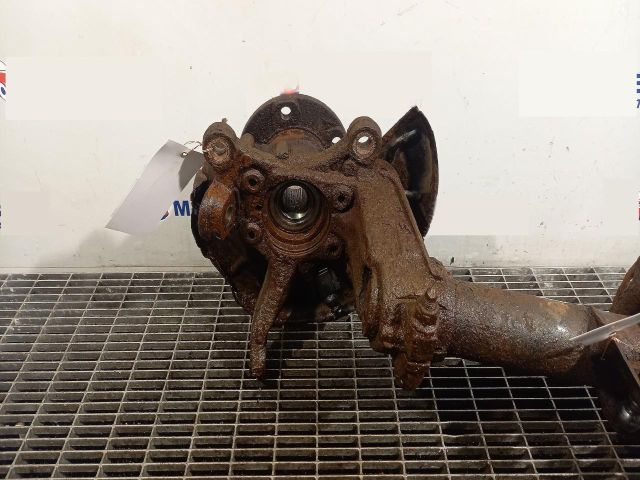 bontott AUDI A3 Jobb első Csonkállvány