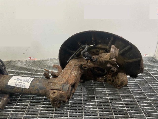 bontott AUDI A3 Jobb első Csonkállvány