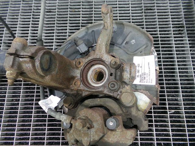 bontott AUDI A3 Jobb első Csonkállvány