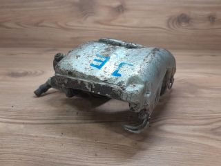 bontott AUDI A3 Jobb első Féknyereg Munkahengerrel