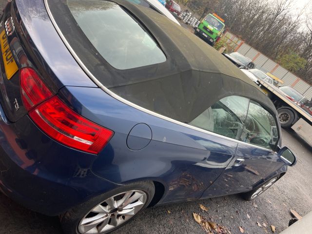 bontott AUDI A3 Jobb első Féknyereg Munkahengerrel