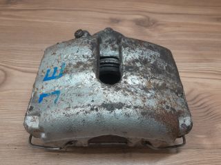 bontott AUDI A3 Jobb első Féknyereg Munkahengerrel