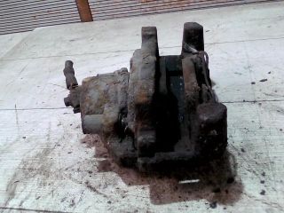 bontott AUDI A3 Jobb első Féknyereg Munkahengerrel