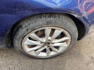 bontott AUDI A3 Jobb első Féknyereg Munkahengerrel