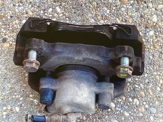 bontott AUDI A3 Jobb első Féknyereg Munkahengerrel