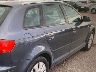 bontott AUDI A3 Jobb első Gólyaláb (Lengécsillapító, Rugó)