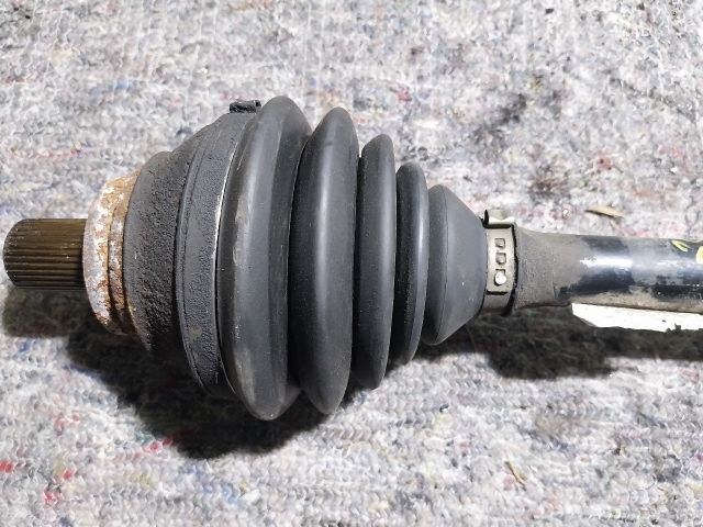 bontott AUDI A3 Jobb Féltengely