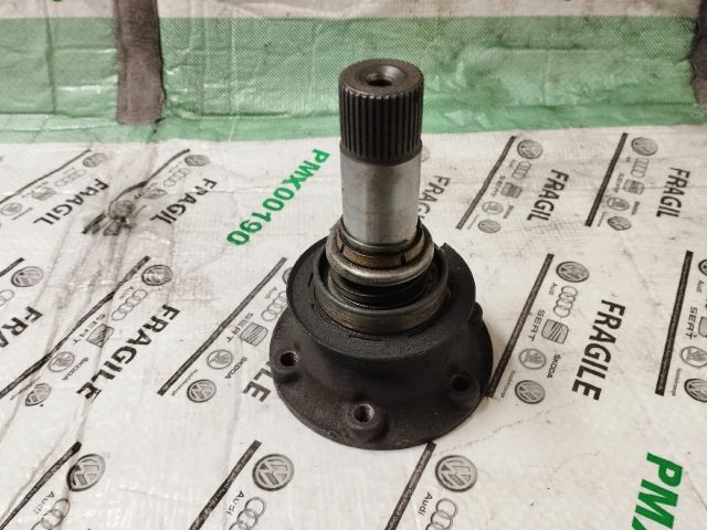 bontott AUDI A3 Jobb Féltengely