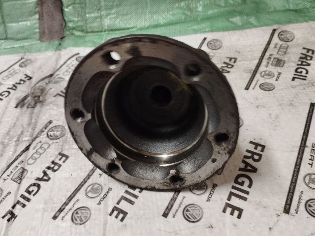 bontott AUDI A3 Jobb Féltengely