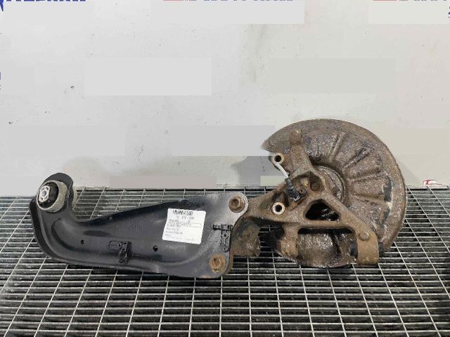 bontott AUDI A3 Jobb hátsó Csonkállvány