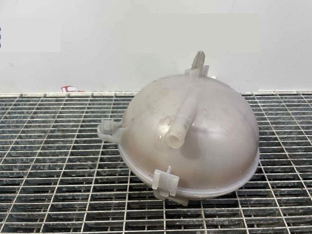 bontott AUDI A3 Kiegyenlítő Tartály