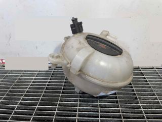 bontott AUDI A3 Kiegyenlítő Tartály