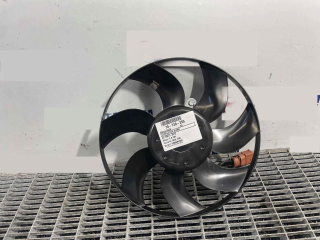 bontott AUDI A3 Klímahűtő Ventilátor