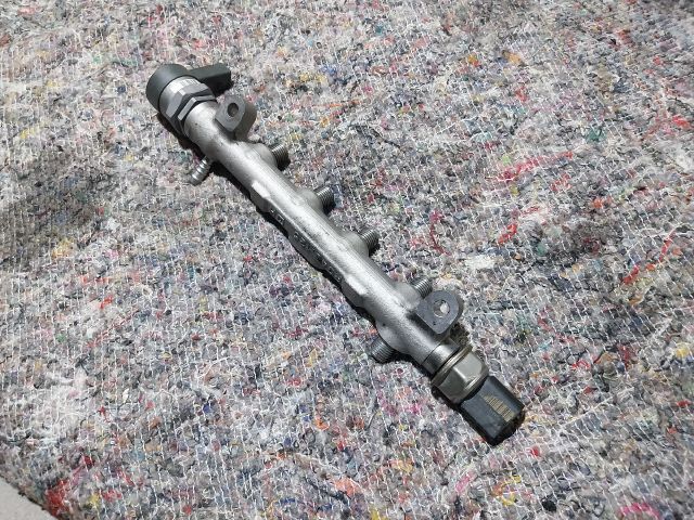 bontott AUDI A3 Közösnyomócső