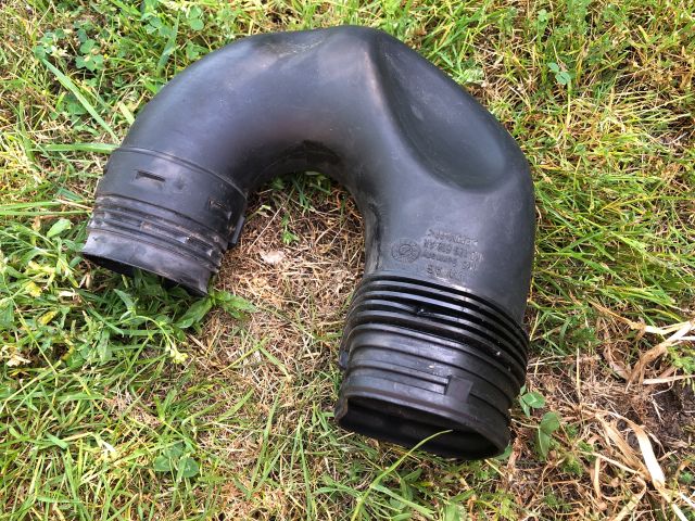 bontott AUDI A3 Légbeömlő Cső