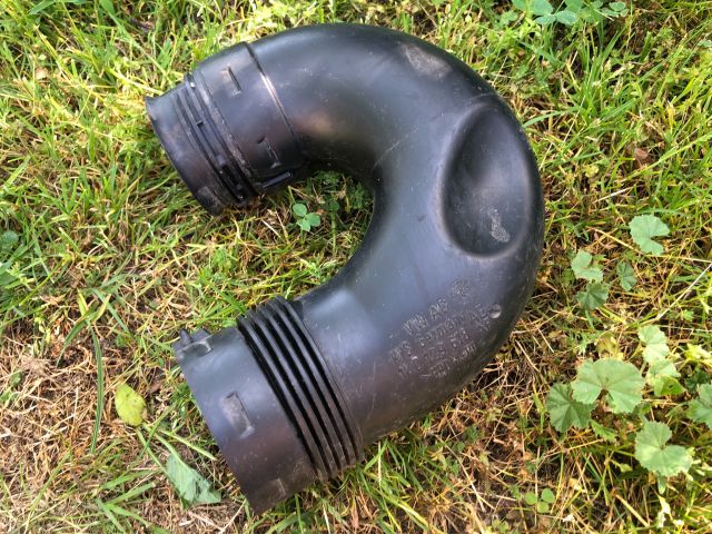 bontott AUDI A3 Légbeömlő Cső