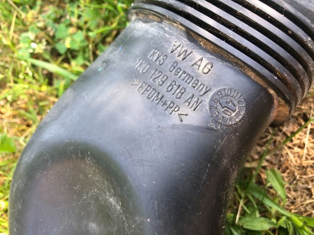 bontott AUDI A3 Légbeömlő Cső