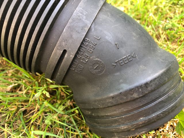 bontott AUDI A3 Légbeömlő Cső