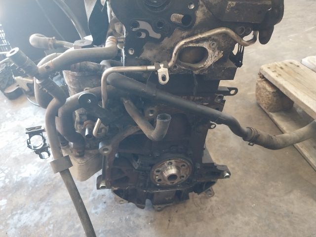 bontott AUDI A3 Motor (Fűzött blokk hengerfejjel)