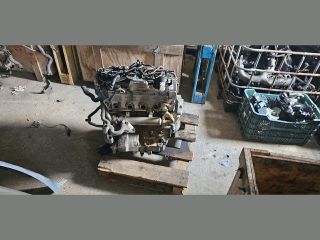 bontott AUDI A3 Motor (Fűzött blokk hengerfejjel)