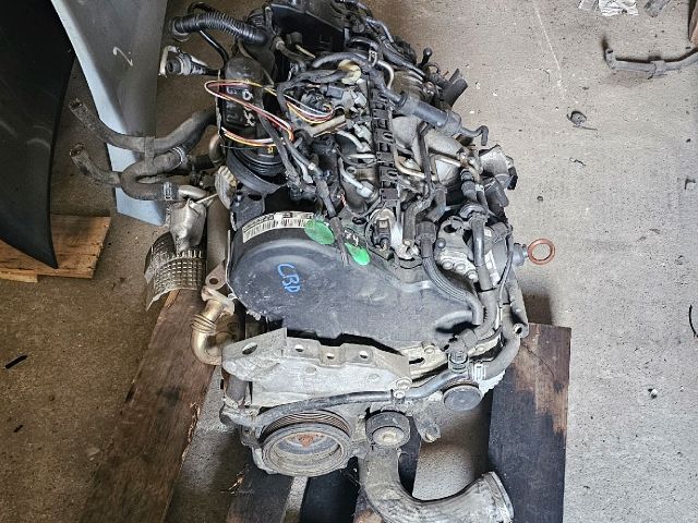 bontott AUDI A3 Motor (Fűzött blokk hengerfejjel)