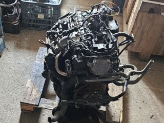 bontott AUDI A3 Motor (Fűzött blokk hengerfejjel)