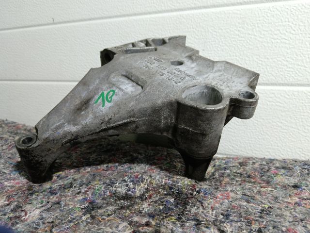 bontott AUDI A3 Motor Tartó Bak (Fém)