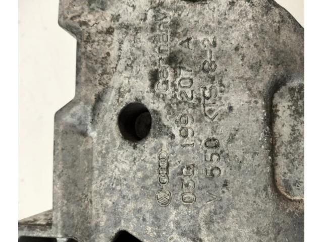 bontott AUDI A3 Motor Tartó Bak (Fém)