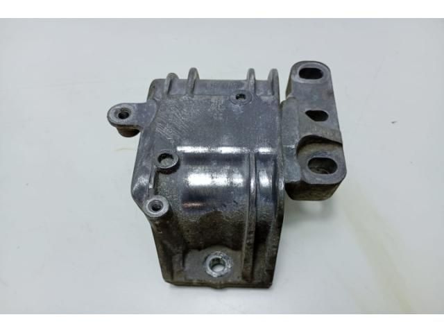 bontott AUDI A3 Motor Tartó Bak (Fém)