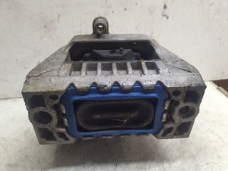 bontott AUDI A3 Motor Tartó Bak (Fém)