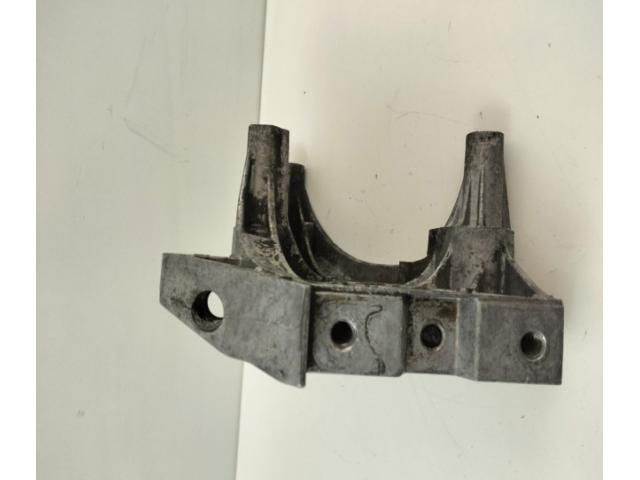 bontott AUDI A3 Motor Tartó Bak (Fém)