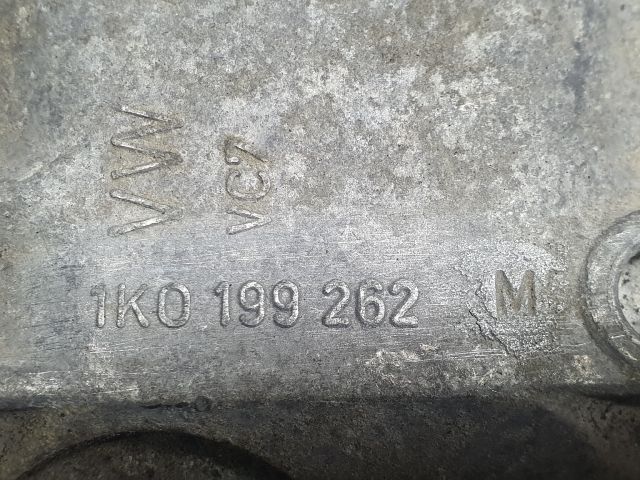 bontott AUDI A3 Motor Tartó Bak (Fém)