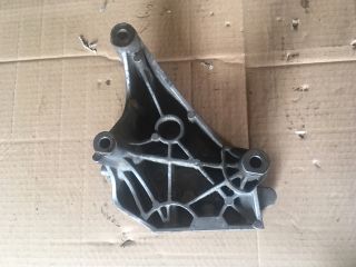 bontott AUDI A3 Motor Tartó Bak Jobb