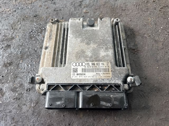 bontott AUDI A3 Motorvezérlő