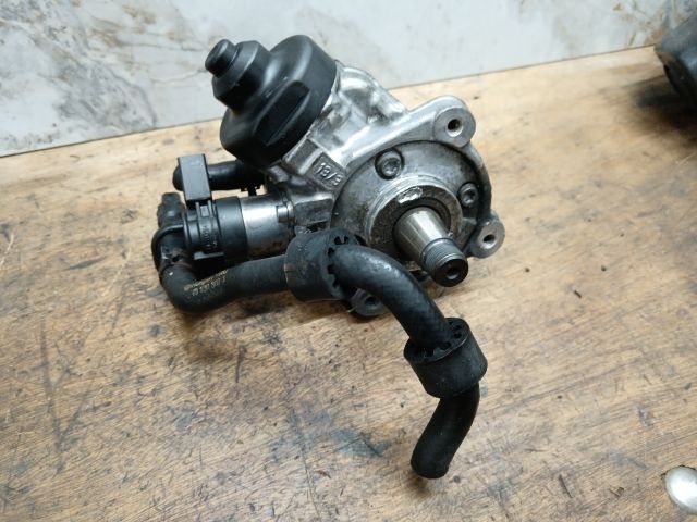 bontott AUDI A3 Nagynyomású Szivattyú