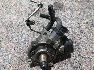 bontott AUDI A3 Nagynyomású Szivattyú