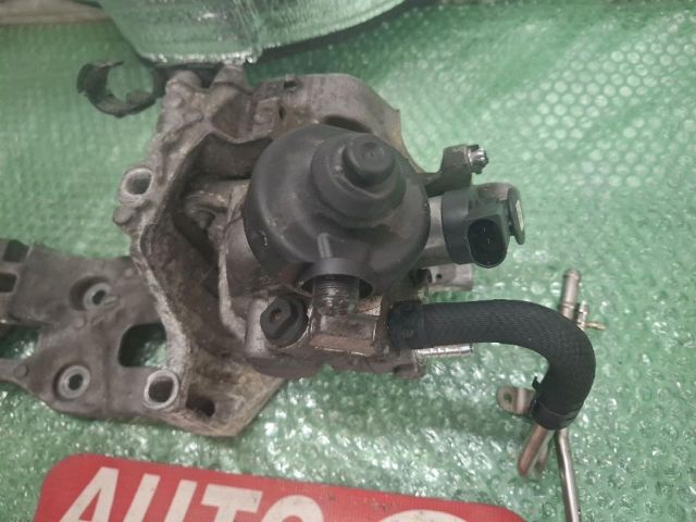 bontott AUDI A3 Nagynyomású Szivattyú