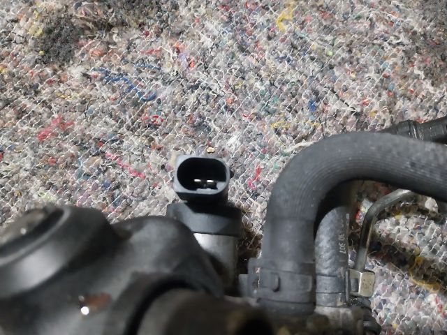 bontott AUDI A3 Nagynyomású Szivattyú