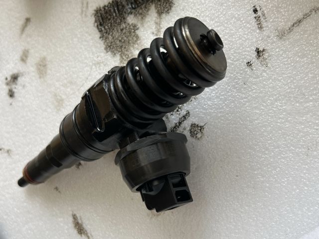 bontott AUDI A3 Porlasztó (1 db)