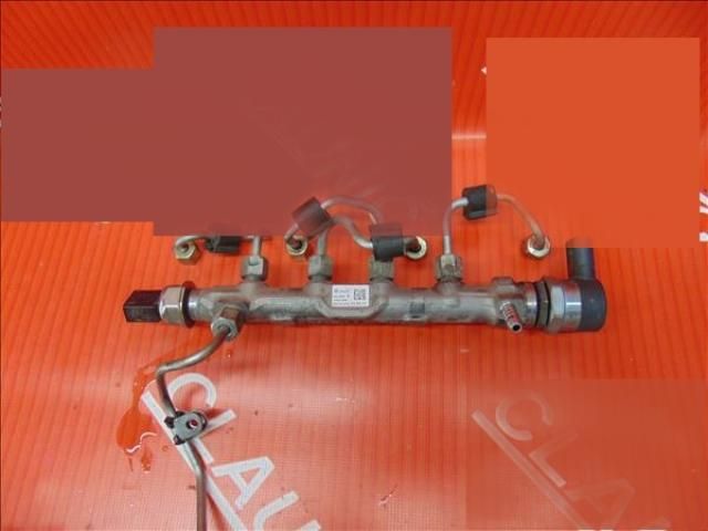 bontott AUDI A3 Porlasztó Sor / Híd