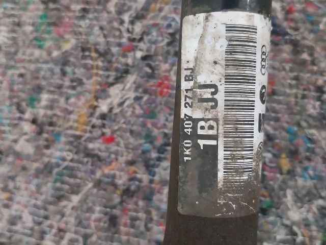 bontott AUDI A3 Bal Féltengely