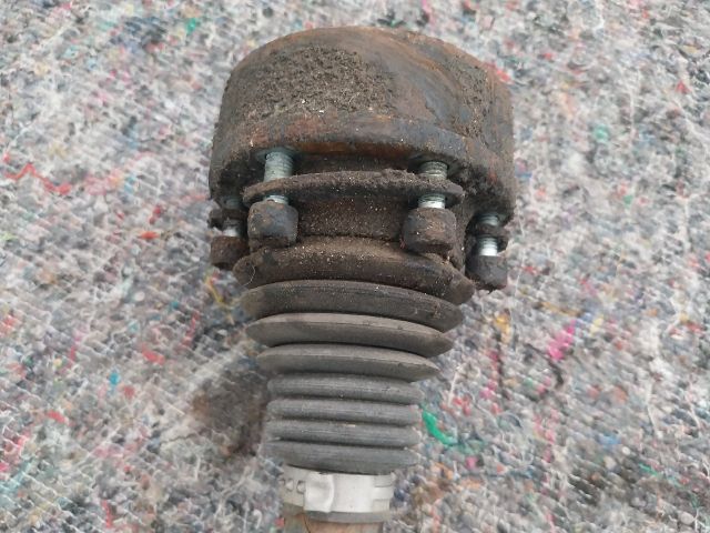 bontott AUDI A3 Bal hátsó Féltengely