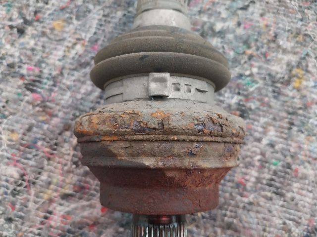 bontott AUDI A3 Bal hátsó Féltengely